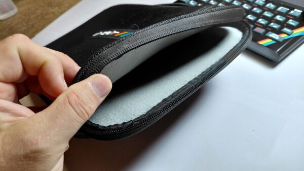 Etui na tablet 11 cali z logo "Sinclair"